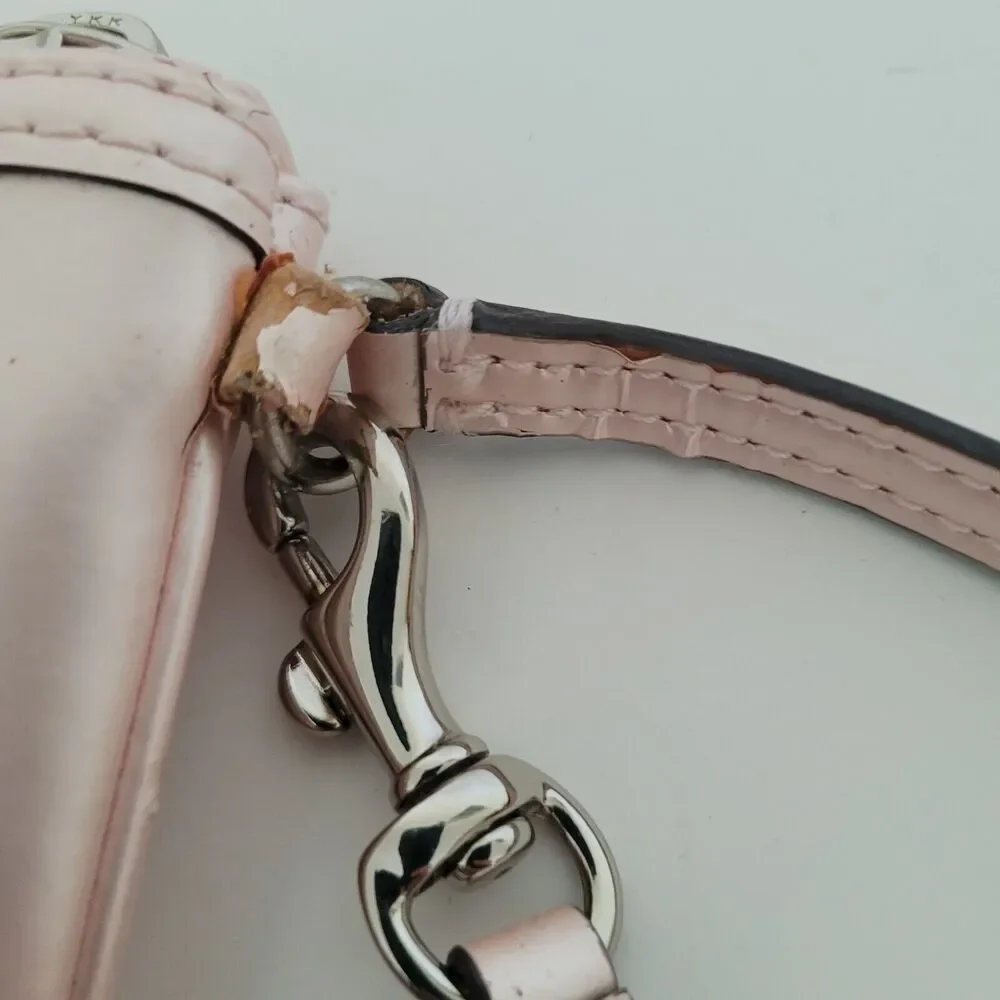 Coach Wallet Corner Wristlet Leather Light Metalic Pink Small Zippy Pouch Patch‎